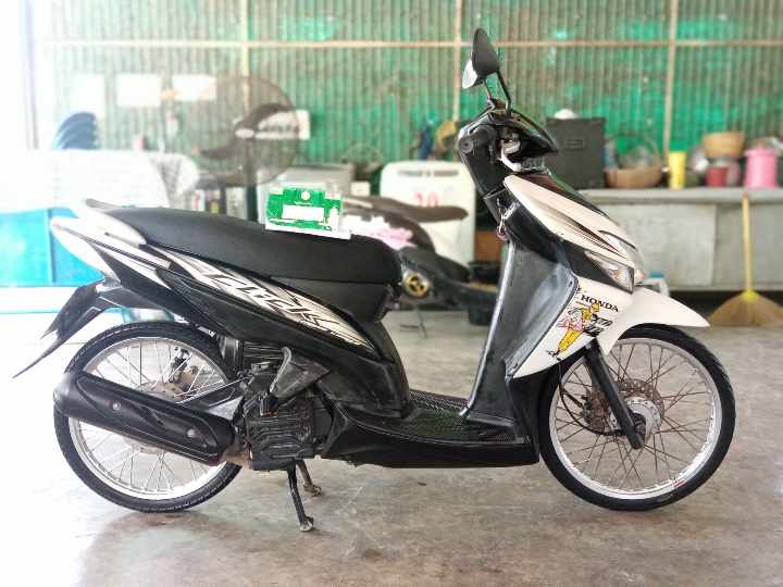 Honda​ Click110​ คาบู มีเล่มทะเบียน+ชุดโอน(ภาษีขาดเกิน)​  