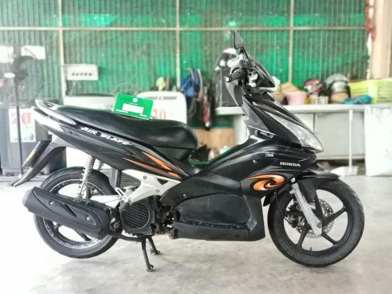 Honda​ Air​ Blade​110cc. มีเล่มทะเบียน+ชุดโอน(ภาษีขาดเกิน)​  