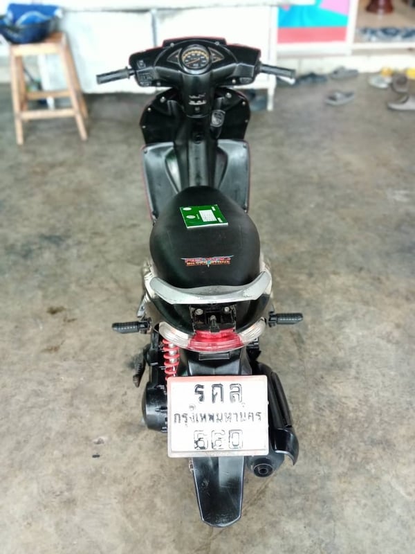 Honda Click110 มีเล่มทะเบียน (ภาษีขาดเกิน) 