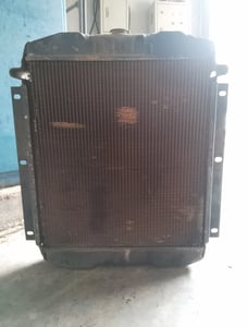 หม้อน้ำรถตักล้อยาง สภาพตามรูป