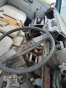 ขายซากรถ ISUZU สภาพตามรูป รถบรรทุก 6ล้อ ดั้มพ์