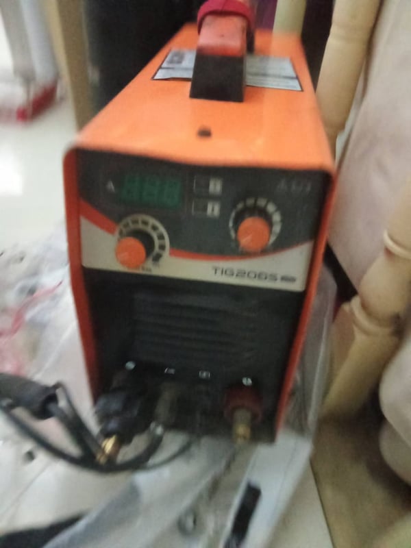 ขายเครื่องเชื่อม Jasic รุ่น TIG200S มือสอง ใช้งานได้ปกติ(ซื้อมาไม่ค่อยได้ใช้งาน)