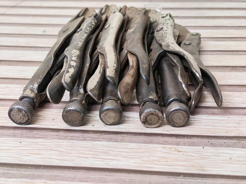 คีมล็อค vise grip รุ่นเก่า(เริ่มหายาก) คีมล็อค vise grip รุ่นเก่า(เริ่มหายาก)