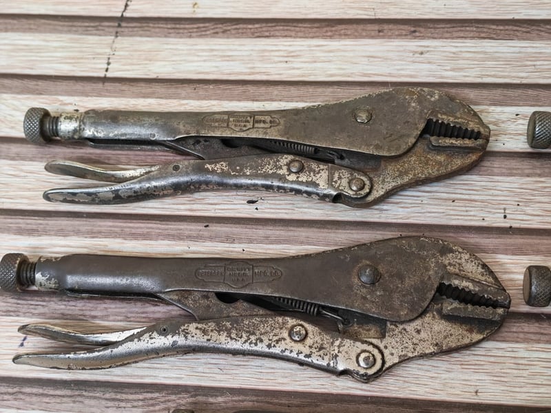 คีมล็อค vise grip รุ่นเก่า(เริ่มหายาก) คีมล็อค vise grip รุ่นเก่า(เริ่มหายาก)