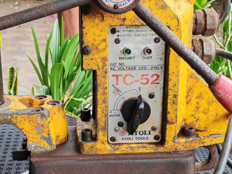 สว่านแท่นแม่เหล็กไฟฟ้าATOLI รุ่น TC-52(มือสอง) สว่านแท่นแม่เหล็กไฟฟ้าATOLI รุ่น TC-52(มือสอง)
