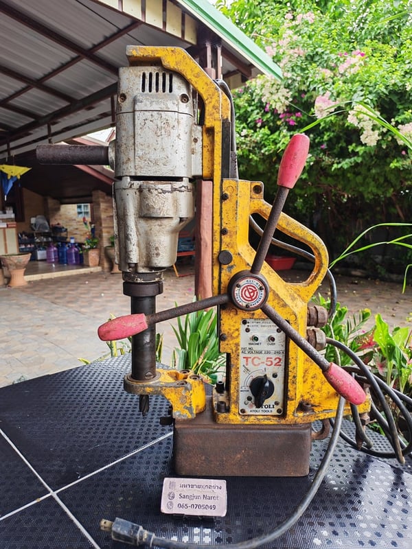 สว่านแท่นแม่เหล็กไฟฟ้าATOLI รุ่น TC-52(มือสอง)​