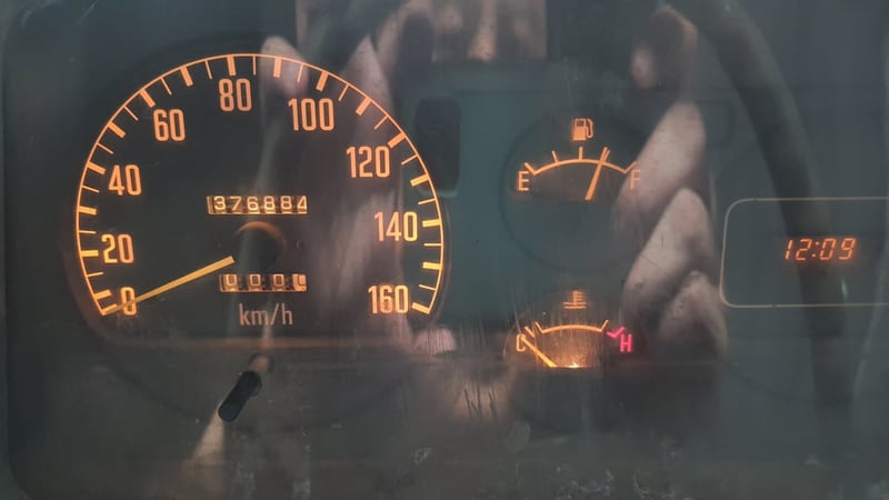 ISUZU NKR55EX1S 88แรงม้า รถบรรทุก 4ล้อ กระบะคอกสูง ปี1997 เลขไมล์ 376,884 กม.