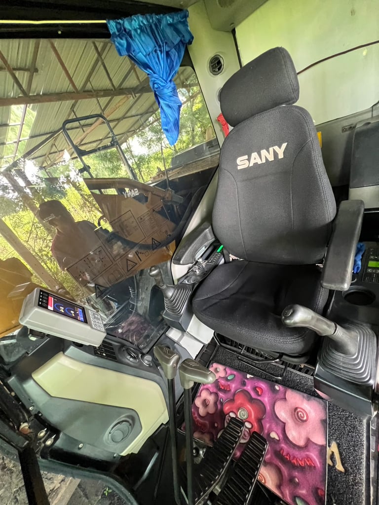 🚜 ขายรถขุด SANY SY215C ปี 2020 (ดีเซล)