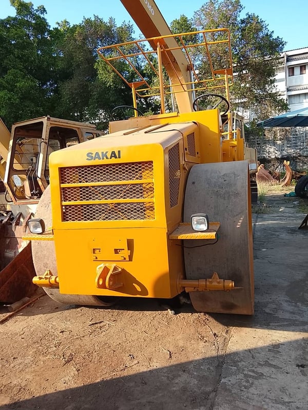 รถบด SAKAI R2 3ล้อเหล็ก สภาพดี พร้อมใช้งาน รถบด SAKAI R2 3ล้อเหล็ก สภาพดี พร้อมใช้งาน