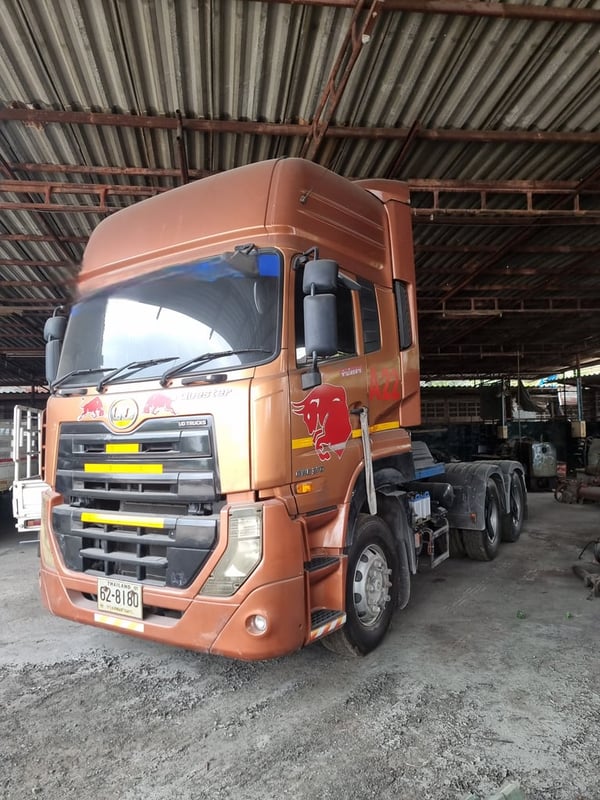 NISSAN UD GWE 375แรงม้า รถบรรทุก หัวลาก 10ล้อ หัวลาก เฉพาะหัว ปี2015