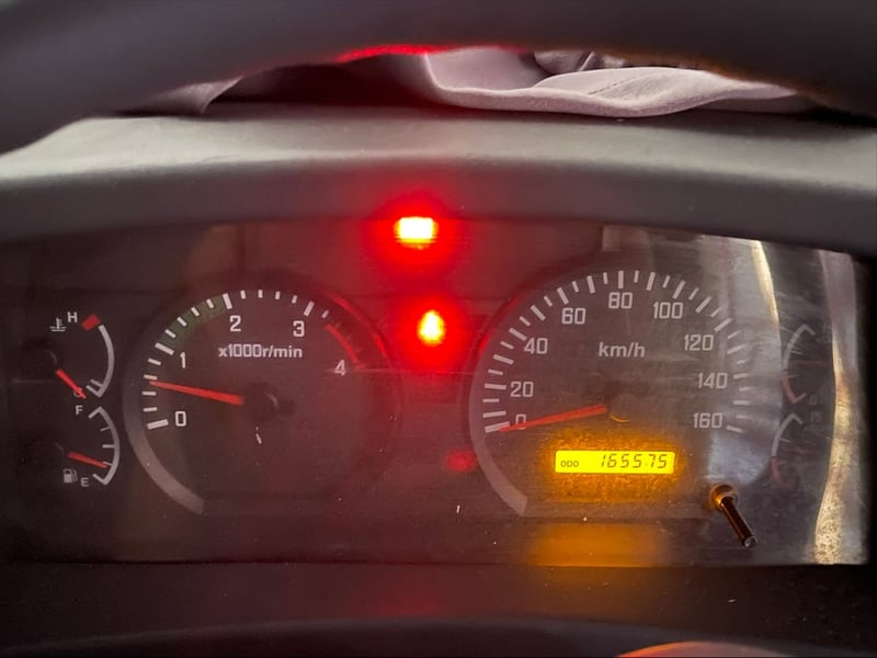 ขาย 6ล้อ ISUZU FRR90 ขนาดกลาง พื้นเรียบ สภาพดี พร้อมใช้งาน