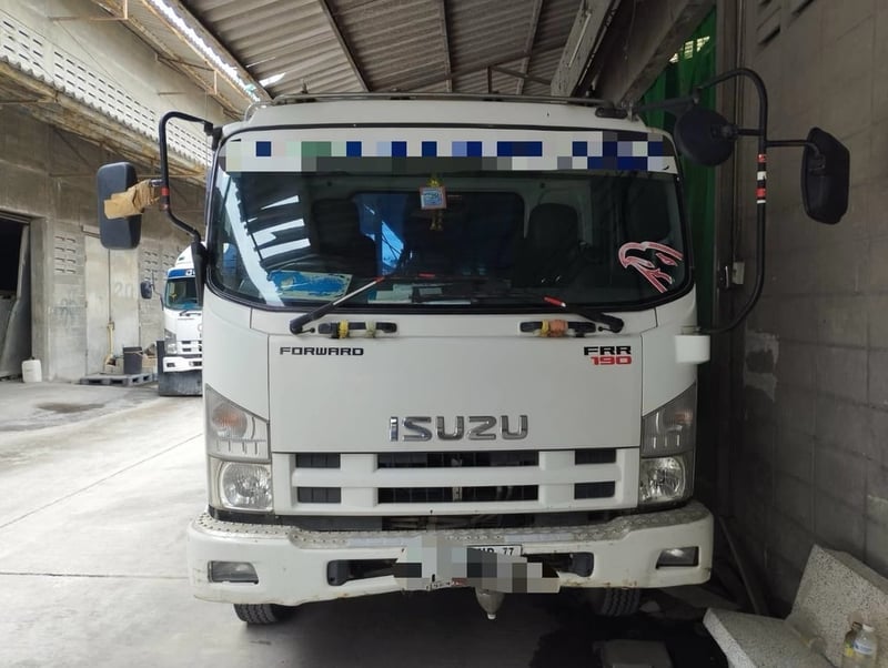 ขาย รถบรรทุก6ล้อ ISUZU FRR90 ติดเครน 3 ตัน สภาพดี พร้อมใช้งาน
