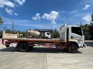ขาย 6ล้อ ISUZU FRR90 ขนาดกลาง พื้นเรียบ สภาพดี พร้อมใช้งาน