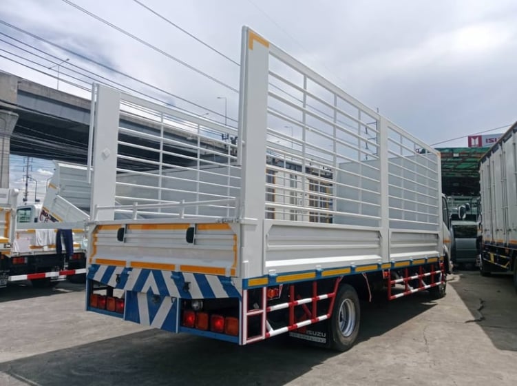 ISUZU FRR 210แรงม้า รถบรรทุก 6ล้อ กระบะคอกสูง ปี2020 ISUZU FRR 210แรงม้า รถบรรทุก 6ล้อ กระบะคอกสูง ปี2020