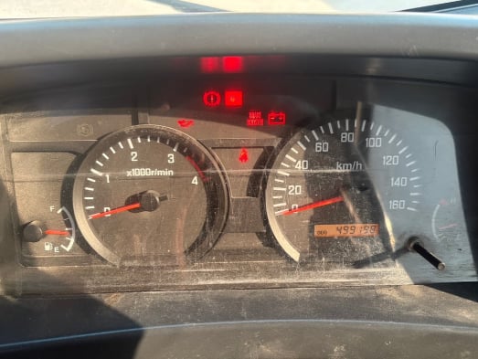 ISUZU NPR 150แรงม้า รถบรรทุก 6ล้อ กระบะเหล็ก ปี2014