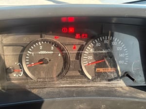 ISUZU NPR 150แรงม้า รถบรรทุก 6ล้อ กระบะเหล็ก ปี2014