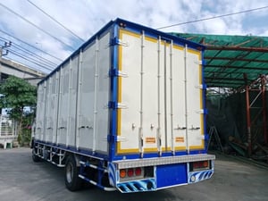 ISUZU FRR 190แรงม้า รถบรรทุก 6ล้อ ตู้แห้ง ปี2023