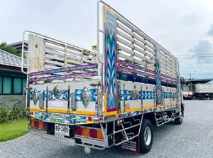 HINO FC 210แรงม้า รถบรรทุก 6ล้อ กระบะคอกสูง ปี2018