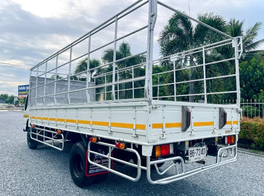 ISUZU NQR 150แรงม้า รถบรรทุก 6ล้อ กระบะคอกสูง ปี2005