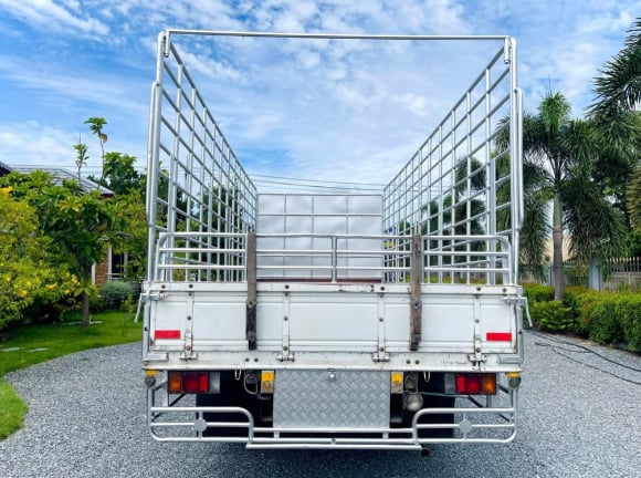 ISUZU NQR 175แรงม้า รถบรรทุก 6ล้อ กระบะคอกสูง ปี2014 ISUZU NQR 175แรงม้า รถบรรทุก 6ล้อ กระบะคอกสูง ปี2014