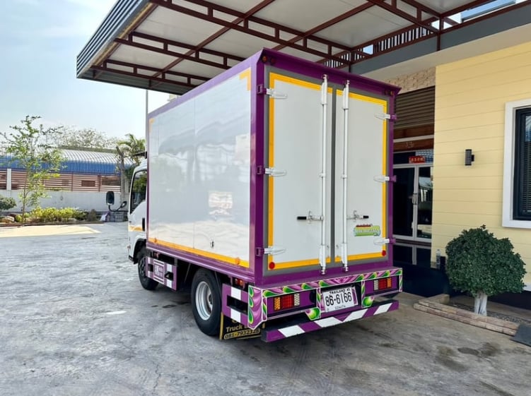 ISUZU NMR 130แรงม้า รถบรรทุก 6ล้อ ตู้แห้ง ปี2024 เลขไมล์ 71,000 กม.
