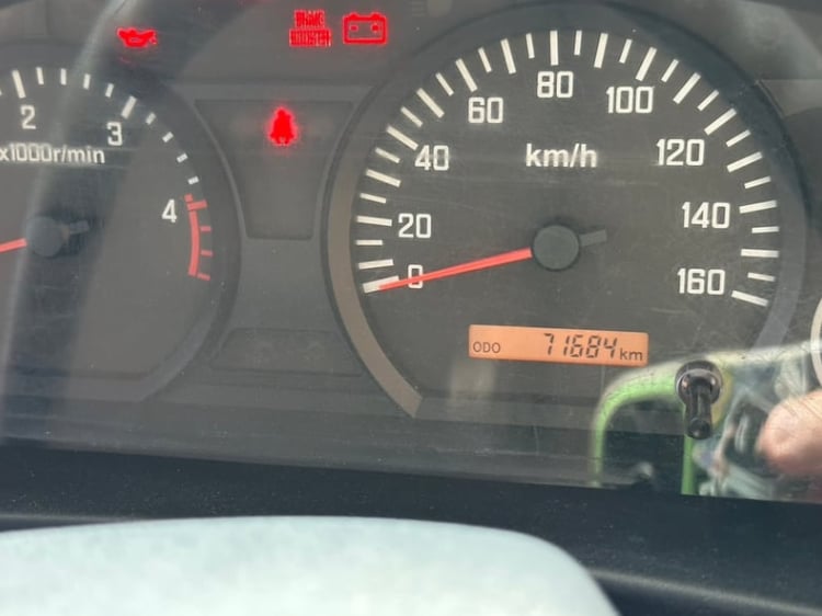 ISUZU NMR 130แรงม้า รถบรรทุก 6ล้อ ตู้แห้ง ปี2024 เลขไมล์ 71,000 กม.