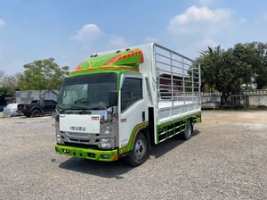 ISUZU NMR 130แรงม้า รถบรรทุก 6ล้อ กระบะคอกสูง ปี2015 ISUZU NMR 130แรงม้า รถบรรทุก 6ล้อ กระบะคอกสูง ปี2015