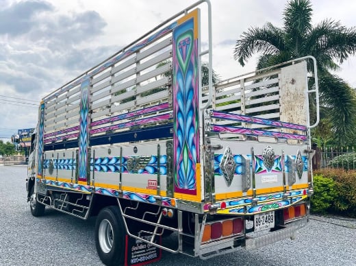 HINO FC 210แรงม้า รถบรรทุก 6ล้อ กระบะคอกสูง ปี2018