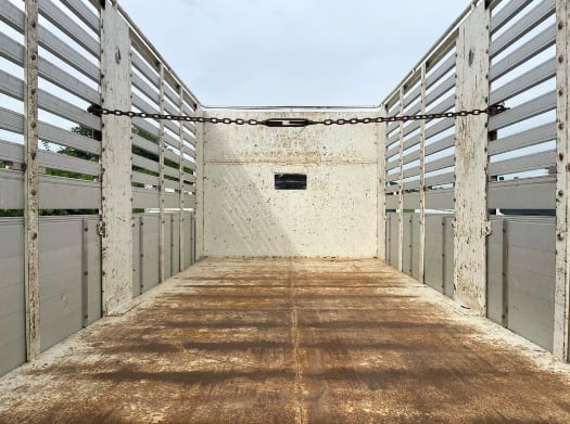 HINO FC 210แรงม้า รถบรรทุก 6ล้อ กระบะคอกสูง ปี2018