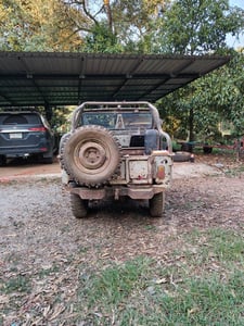 ขายรถ​  Jeep.cj5  98,000 มีทะเบียนขาดต่อ