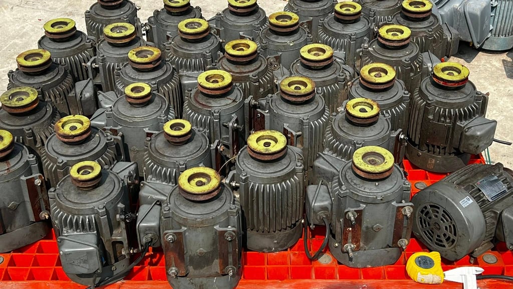 มอเตอร์ไฟฟ้ากำลัง TECO ขนาด 1.2 HP  4 P 380V สภาพสวยพร้อมใช้