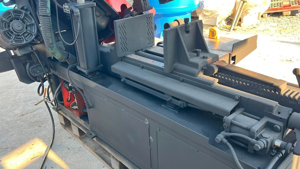 เครื่องเลื่อยสายพานญี่ปุ่น(BANDSAW)AMADA JAPANรุ่น H-350SA (ไม่มีบัคเก็ตหางส่ง)200Vใช้งานได้ปกติ ราคาสุดเร้าใจ เครื่องเลื่อยสายพานญี่ปุ่น(BANDSAW)AMADA JAPANรุ่น H-350SA (ไม่มีบัคเก็ตหางส่ง)200Vใช้งานได้ปกติ ราคาสุดเร้าใจ