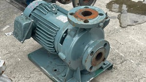 ปั้มน้ำหอยโข่ง งานตัดประมูลเข้ามาหลายตัว 380V