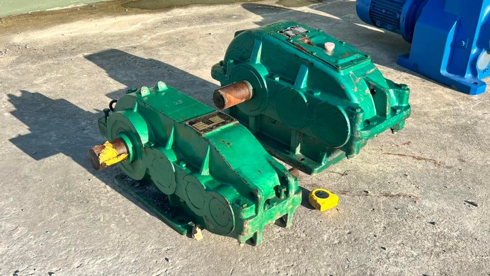 ของใหม่เก่าเก็บ เกียร์บ็อค3ตอน เข้ามา 2 ตัว ของใหม่เก็บสแปยังไม่ได้ใช้งาน ของใหม่เก่าเก็บ เกียร์บ็อค3ตอน เข้ามา 2 ตัว ของใหม่เก็บสแปยังไม่ได้ใช้งาน