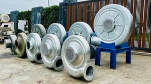 โบลเวอร์ดูดเป่าระบายอากาศ วัสดุอลูมิเนียม ทั้งตัวโข่งและใบพัด มีมาตั้งแต่ขนาด 2 - 15 HP 380V โบลเวอร์ดูดเป่าระบายอากาศ วัสดุอลูมิเนียม ทั้งตัวโข่งและใบพัด มีมาตั้งแต่ขนาด 2 - 15 HP 380V