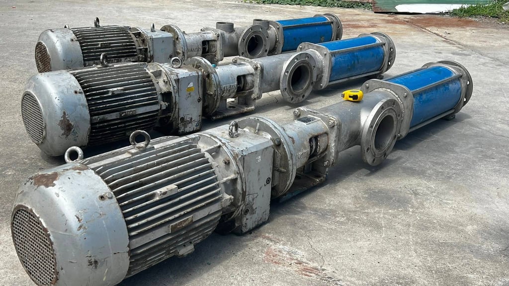 สกรูเพรสสเตนเลสรุ่นงานหนัก WANGEN GERMANY ปากท่อ 6” มอเตอร์เกียร์ STOBER ขนาด 15 HP 380V เข้ามา 3 ตัว สกรูเพรสสเตนเลสรุ่นงานหนัก WANGEN GERMANY ปากท่อ 6” มอเตอร์เกียร์ STOBER ขนาด 15 HP 380V เข้ามา 3 ตัว