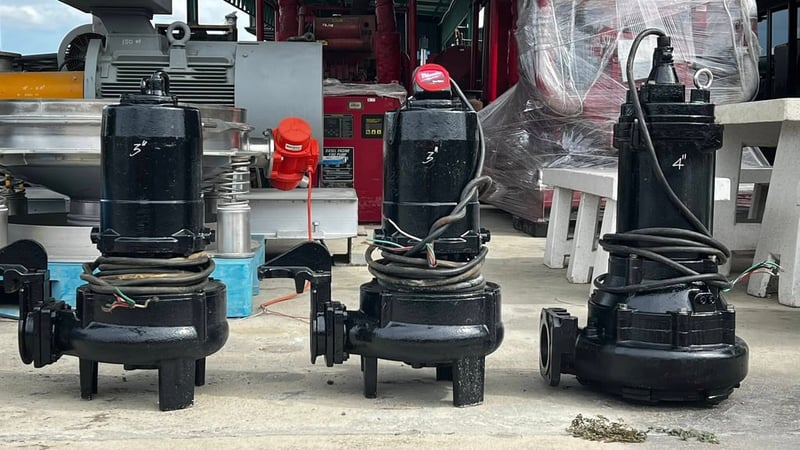 ปั้มจุ่มแช่ไดโว่(Submersible)Shinmaywa & Tsurumiขนาด 7.5 HP 380Vเข้ามา 3 ตัว