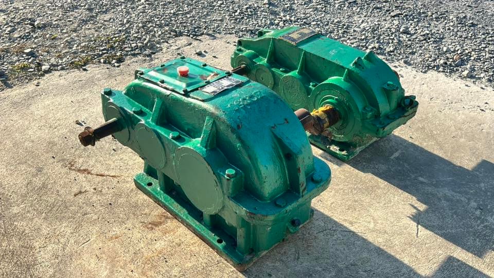 ของใหม่เก่าเก็บ เกียร์บ็อค3ตอน เข้ามา 2 ตัว ของใหม่เก็บสแปยังไม่ได้ใช้งาน ของใหม่เก่าเก็บ เกียร์บ็อค3ตอน เข้ามา 2 ตัว ของใหม่เก็บสแปยังไม่ได้ใช้งาน