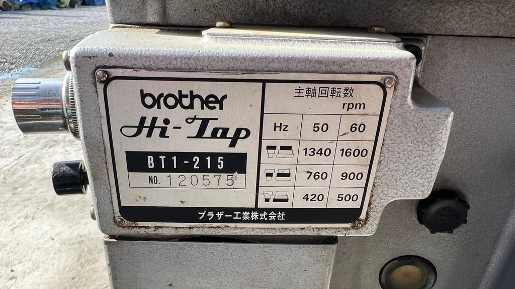 เหลือ 2 ตัว แท่นต๊าปญี่ปุ่นBROTHER HI-TAP JAPANรุ่น BT 1 - 215 380V มีมา 5 ตัว