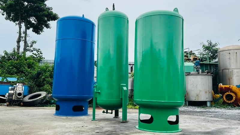 ถังพักลมเข้าใหม่ มีมา 3 ใบ สภาพสวยพร้อมใช้