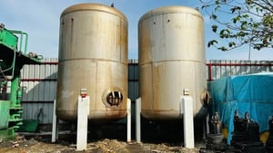 เหลือ 1 ใบ ถังพักบรรจุน้ำงานสเตนเลส ขนาด 7500 Litr สเตนเลส 304 สภาพสวยตัดประมูลพร้อมใช้ เหลือ 1 ใบ ถังพักบรรจุน้ำงานสเตนเลส ขนาด 7500 Litr สเตนเลส 304 สภาพสวยตัดประมูลพร้อมใช้