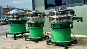 เหลือ 1 ตัว ถังร่อนเขย่างานสเตนเลสแบบ2ชั้น 380V เข้ามา 3 ตัว