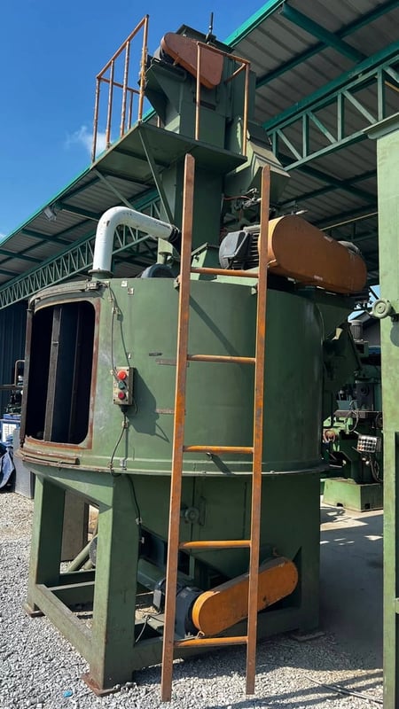 เครื่องยิงทราย RICH SOU TAIWAN ระบบยิง 3 หัว เครื่องปลดจากไลน์ผลิต หายาก อุปกรณ์ครบๆตามภาพ380V เครื่องยิงทราย RICH SOU TAIWAN ระบบยิง 3 หัว เครื่องปลดจากไลน์ผลิต หายาก อุปกรณ์ครบๆตามภาพ380V