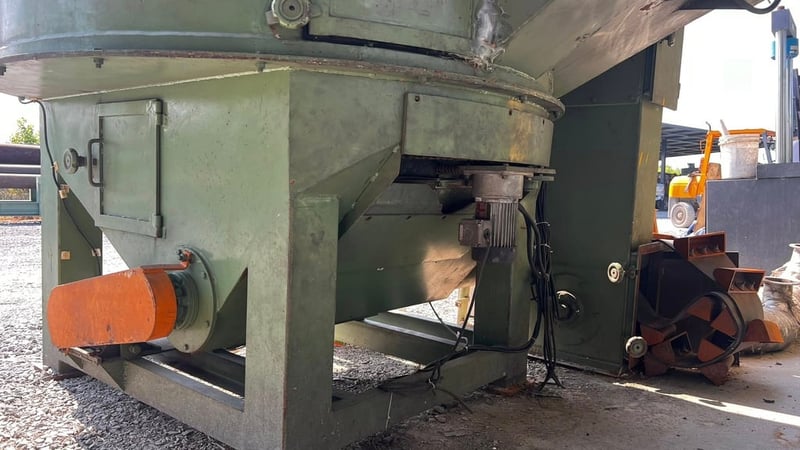 เครื่องยิงทราย RICH SOU TAIWAN ระบบยิง 3 หัว เครื่องปลดจากไลน์ผลิต หายาก อุปกรณ์ครบๆตามภาพ380V เครื่องยิงทราย RICH SOU TAIWAN ระบบยิง 3 หัว เครื่องปลดจากไลน์ผลิต หายาก อุปกรณ์ครบๆตามภาพ380V