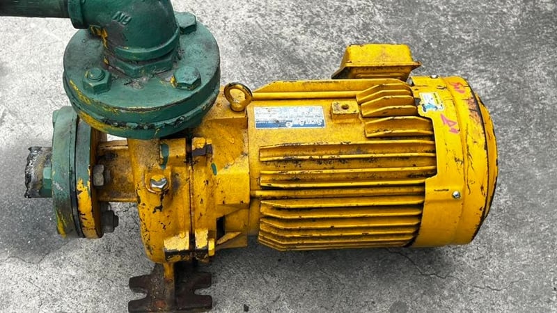 ปั้มน้ำหอยโข่ง งานตัดประมูลเข้ามาหลายตัว 380V