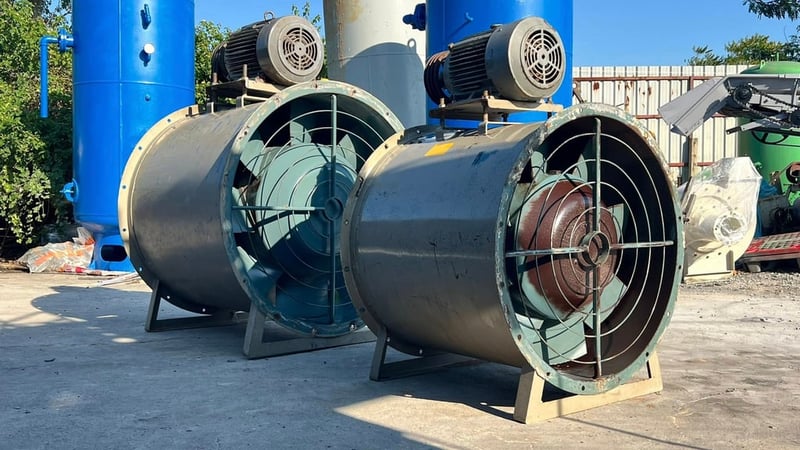 โบลเวอร์ระบายอากาศ_AxialblowerKYOKUTO JAPANมอเตอร์ Mitsubishi 380V เข้ามา 2 ตัว