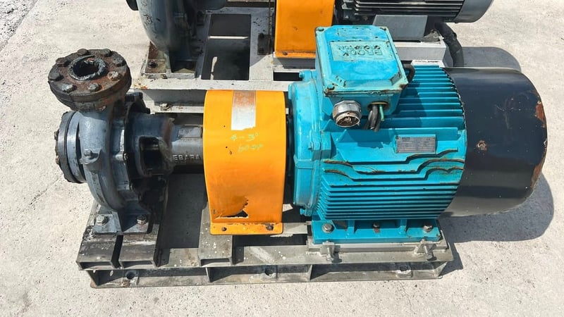 ชุดปั้มน้ำหอยโข่ง EBARA JAPAN 380V เข้ามา 4 ชุด ชุดปั้มน้ำหอยโข่ง EBARA JAPAN 380V เข้ามา 4 ชุด