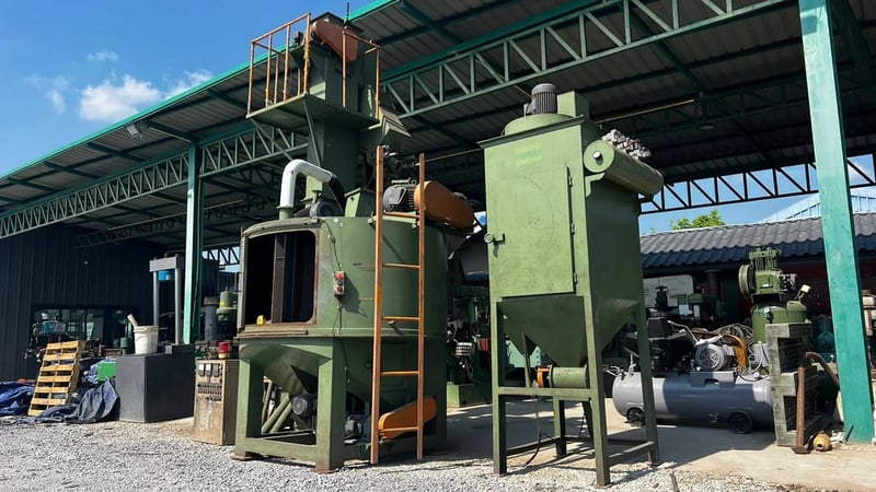 เครื่องยิงทราย RICH SOU TAIWAN ระบบยิง 3 หัว เครื่องปลดจากไลน์ผลิต หายาก อุปกรณ์ครบๆตามภาพ 380V เครื่องยิงทราย RICH SOU TAIWAN ระบบยิง 3 หัว เครื่องปลดจากไลน์ผลิต หายาก อุปกรณ์ครบๆตามภาพ 380V