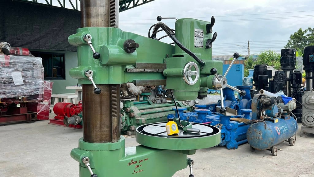 สว่านเรเดียลงานยุโรป AB ARBOGA SWEDEN แขน 600 mm 380V