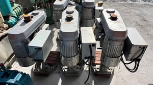 เหลือ 2 ตัว แท่นต๊าปญี่ปุ่นBROTHER HI-TAP JAPANรุ่น BT 1 - 215 380V มีมา 5 ตัว เหลือ 2 ตัว แท่นต๊าปญี่ปุ่นBROTHER HI-TAP JAPANรุ่น BT 1 - 215 380V มีมา 5 ตัว